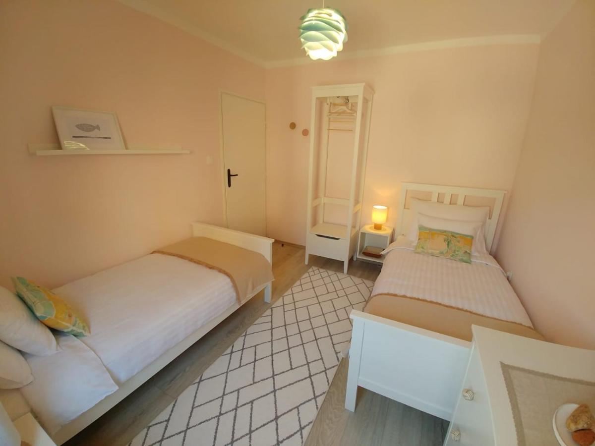 Apartment Axelle 50 Meters To The Beach 班约勒 外观 照片